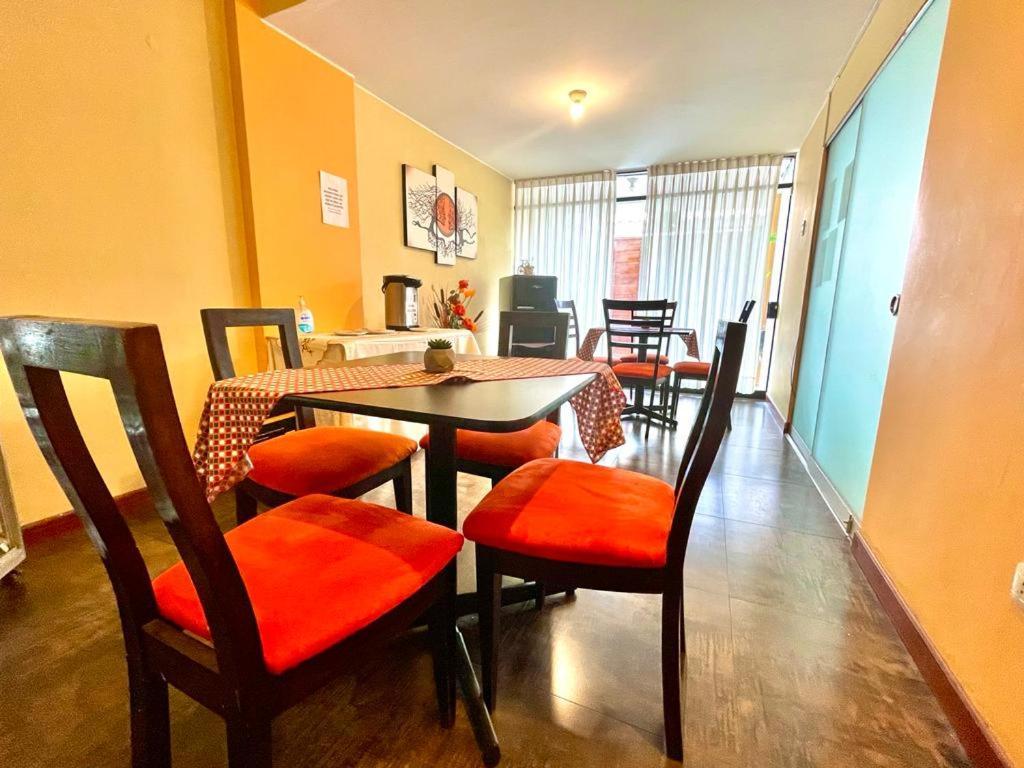 Mandala Rooms & Services อาเรกิปา ภายนอก รูปภาพ